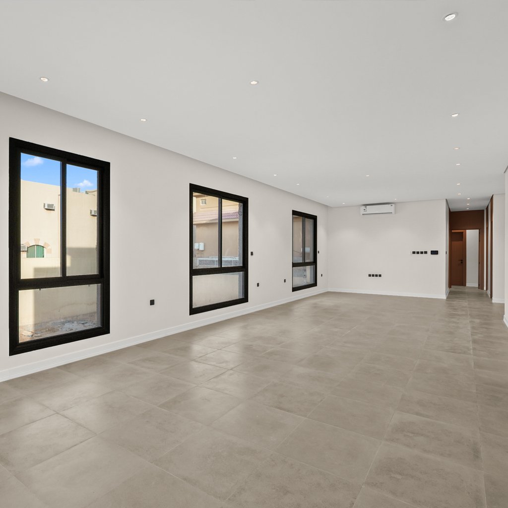 رسم 12 العليا - صورة المعرض